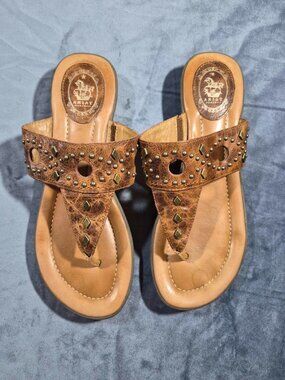 Ariat North Star Tobacco Brown Leather Studded Thong Sandals - Size 9